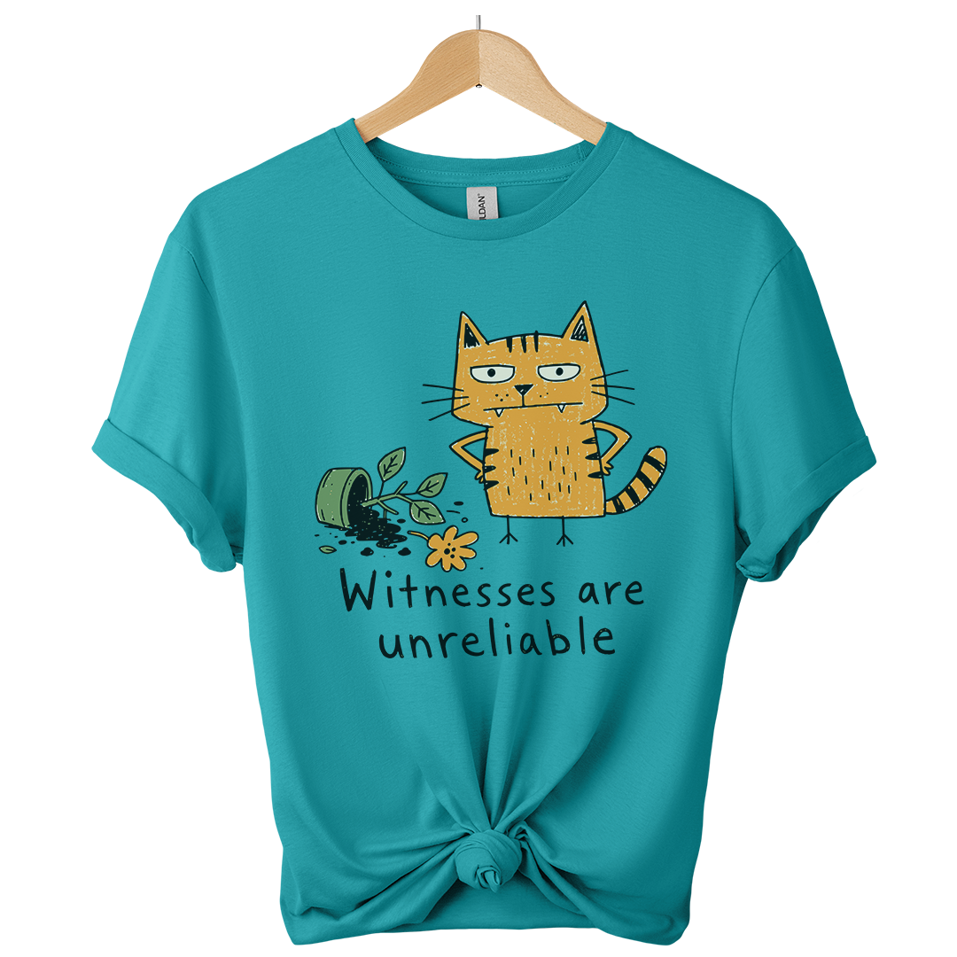 Witnesses Are Unreliable Cat T-Shirt